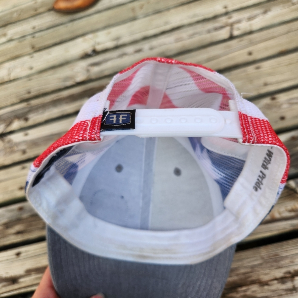 Larson Farms Patriotic Stars & Stripes Summer Hat Snap Back Farm Focused Mens - Picture 3 of 4